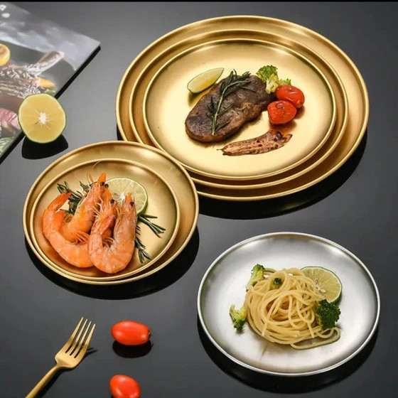 بشقاب گرد طلایی استیل| ظروف پذیرایی لوکس